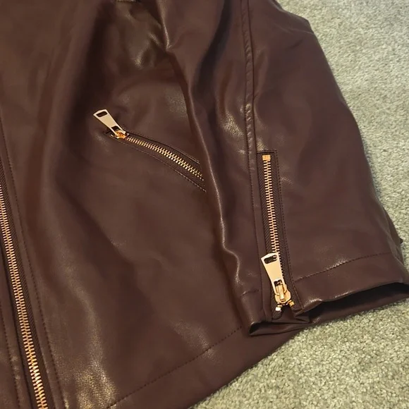 Jaclyn Smith Maroon Moto Polyureethane Jacket - Picture 3 of 9